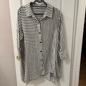 Soft Surroundings Standout Black and White Top Asymmetrical Mixed Stripe size L